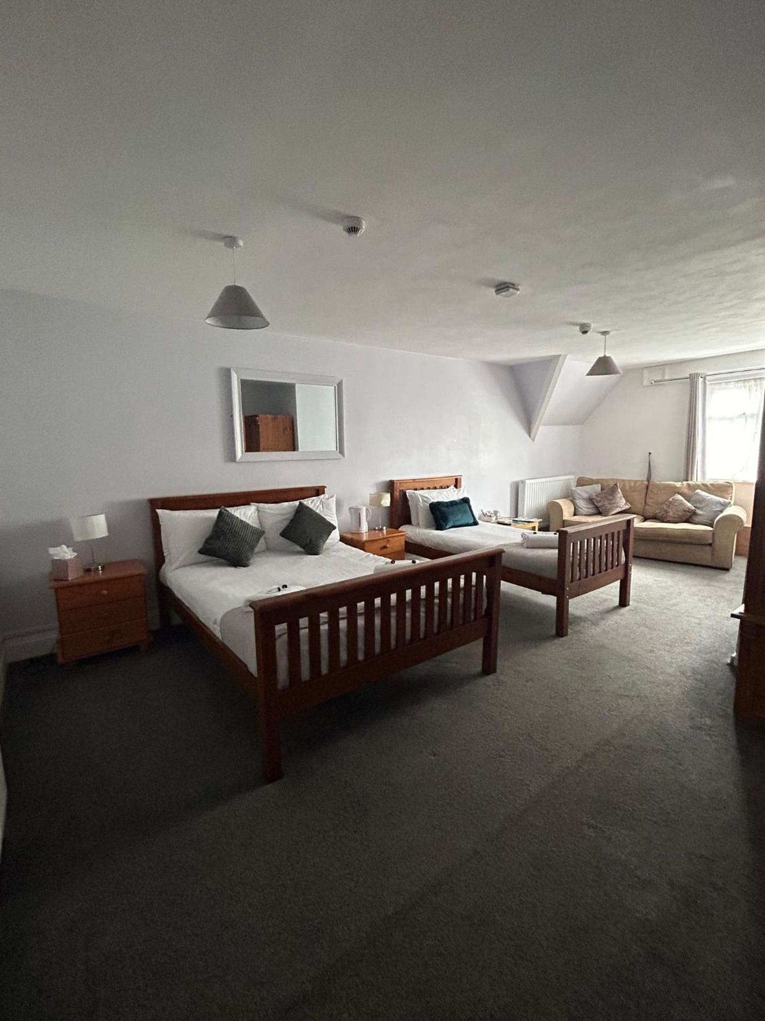 The Wheatley Hotel Doncaster Extérieur photo