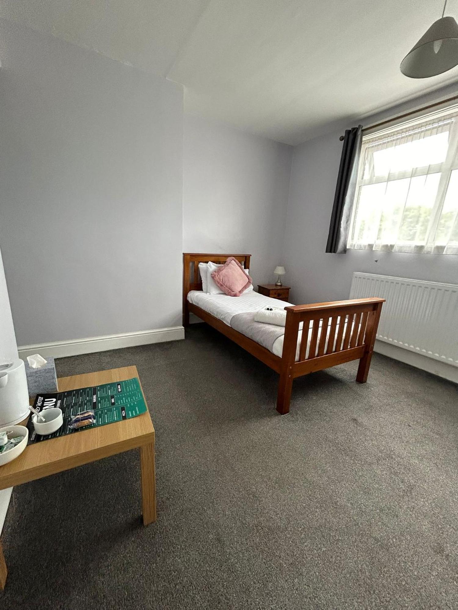The Wheatley Hotel Doncaster Extérieur photo