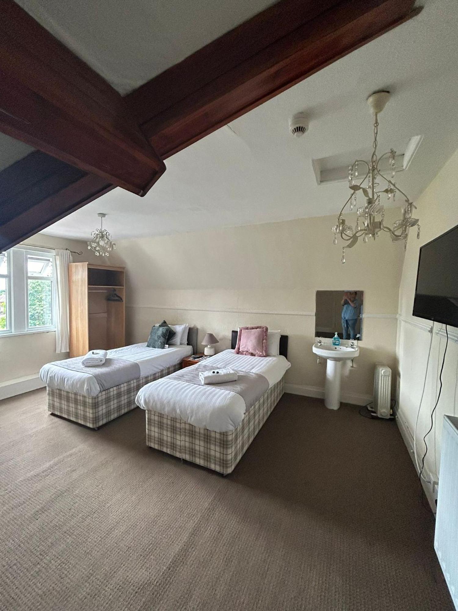 The Wheatley Hotel Doncaster Extérieur photo