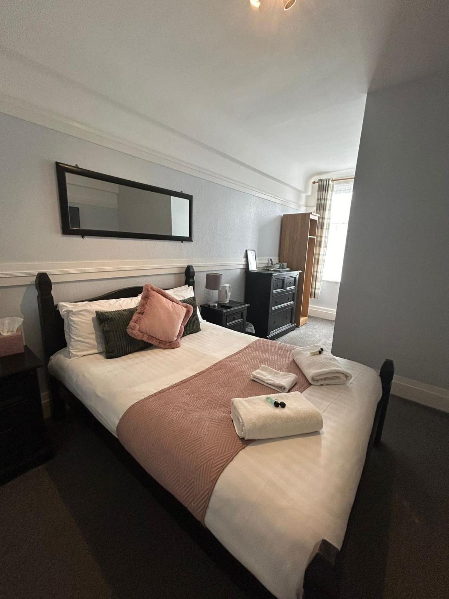 The Wheatley Hotel Doncaster Extérieur photo