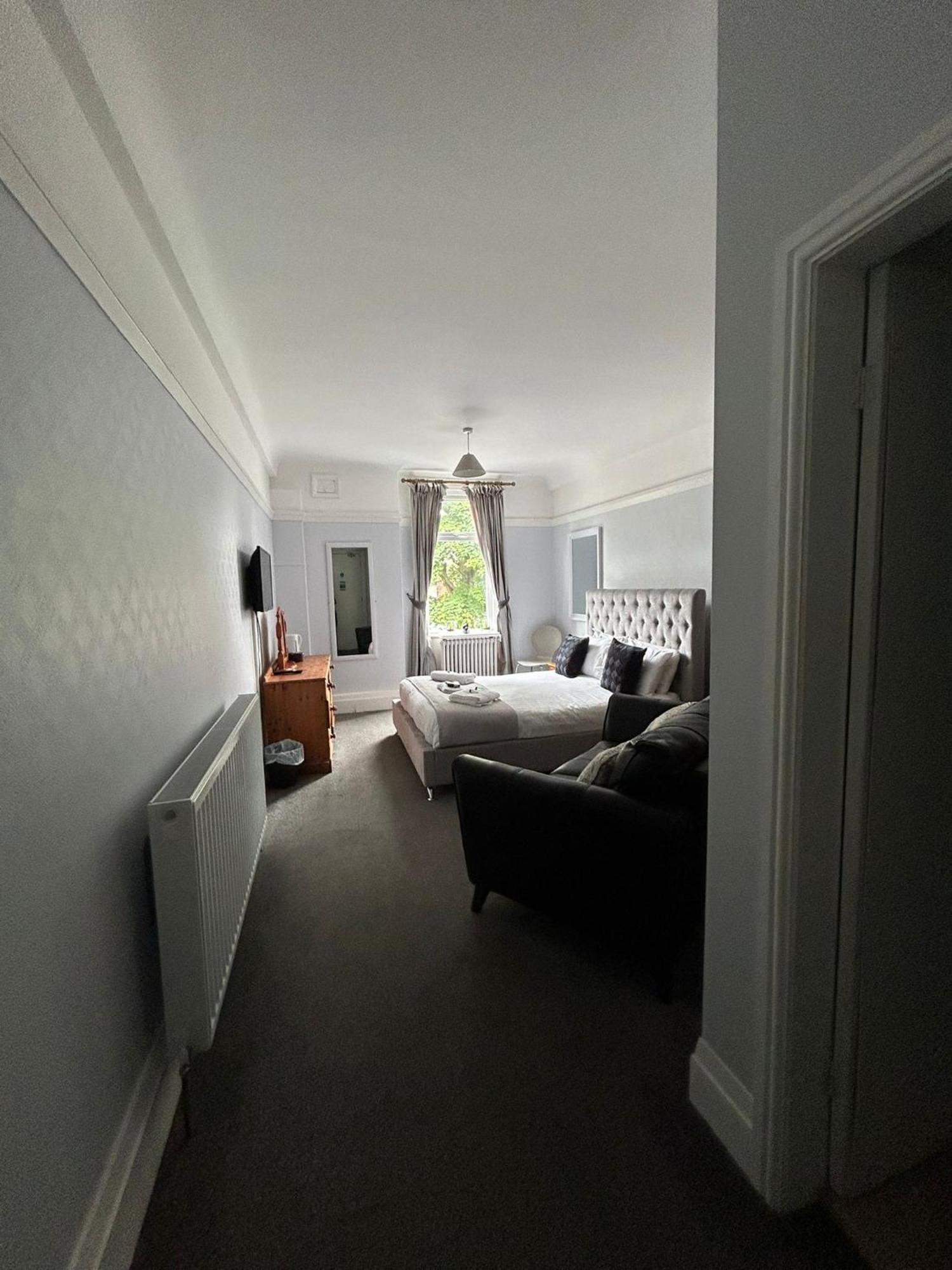 The Wheatley Hotel Doncaster Extérieur photo