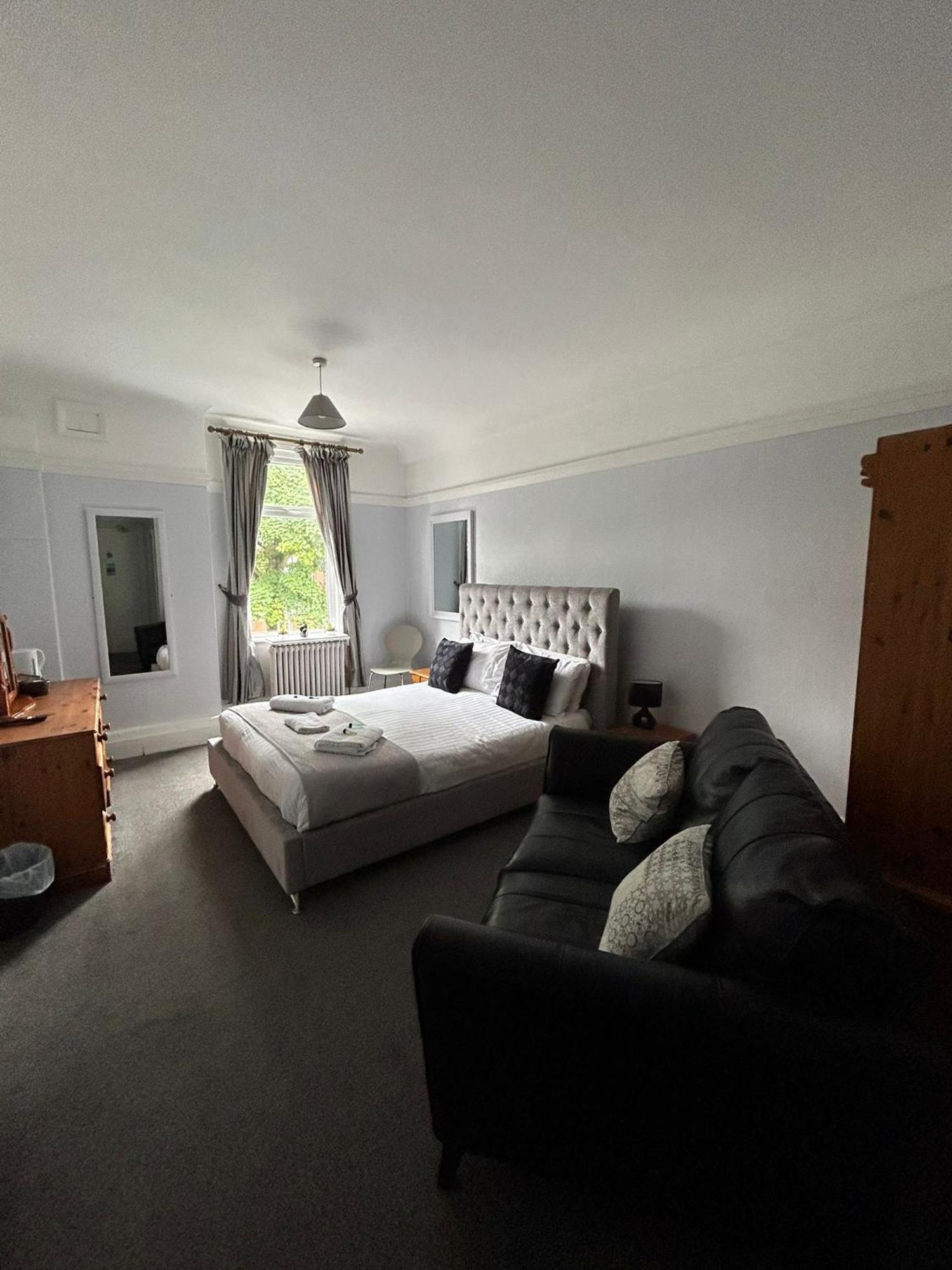 The Wheatley Hotel Doncaster Extérieur photo